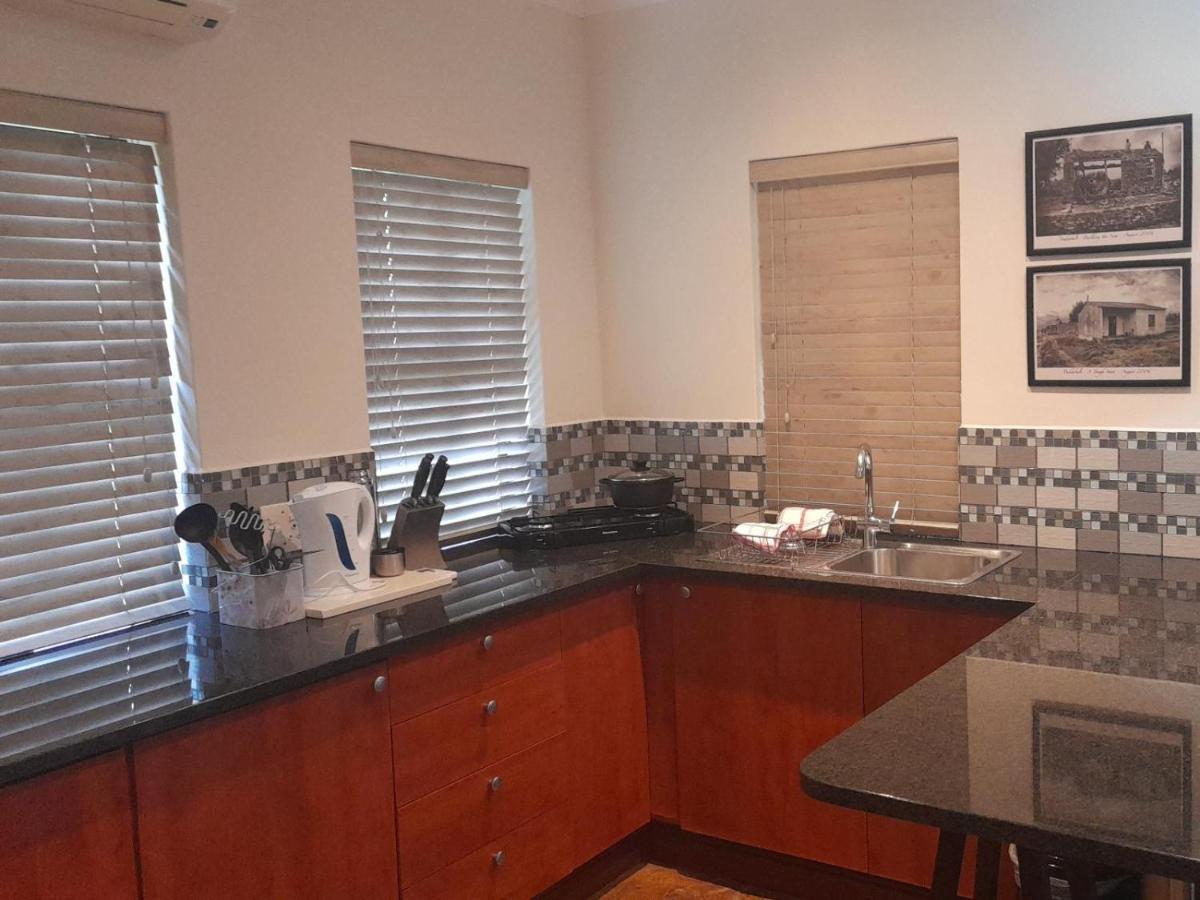 Paddabult Self Catering Cottages Paarl Bagian luar foto